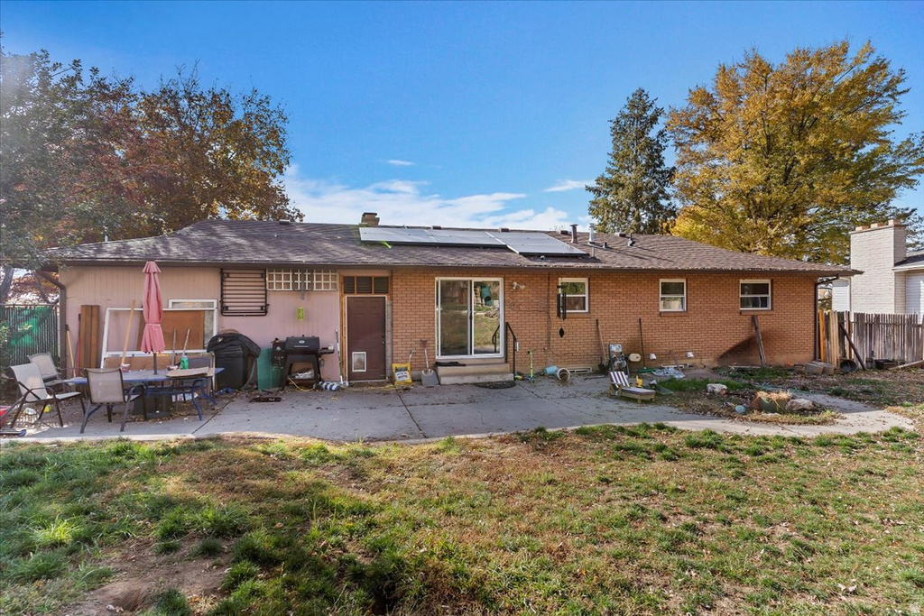 566 E 3050 N North Ogden, UT 84414