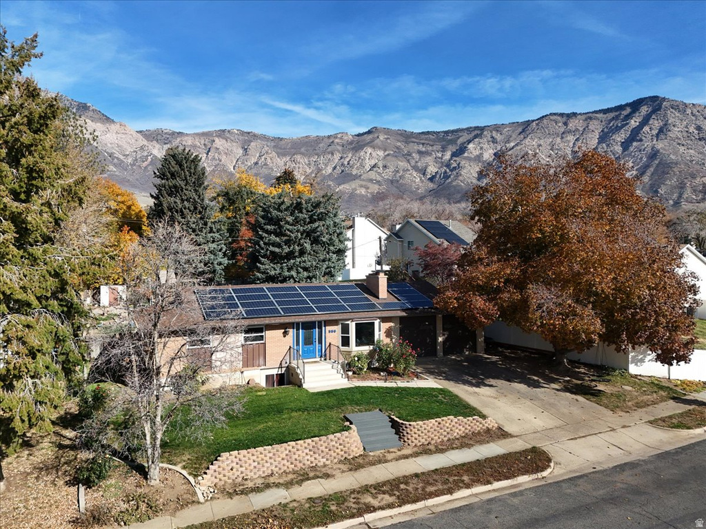566 E 3050 N North Ogden, UT 84414