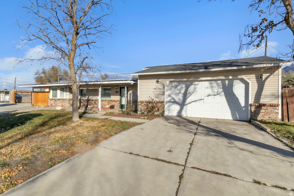 10109 S PEONY WAY Sandy, UT 84094