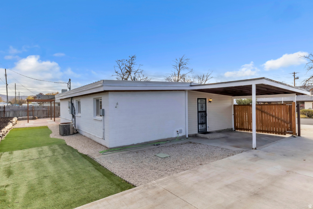 10109 S PEONY WAY Sandy, UT 84094