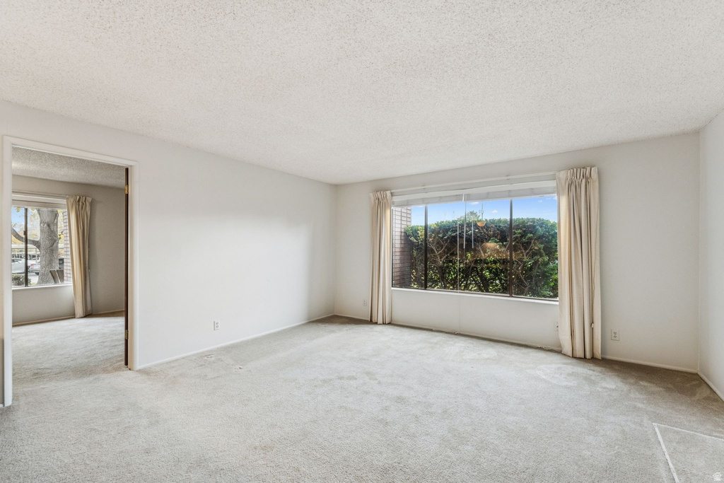 24 W LESTER AVE #C11 Murray, UT 84107