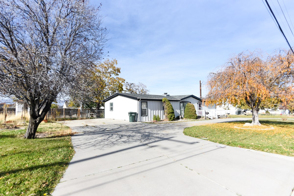 583 N BROADWAY ST Tooele, UT 84074