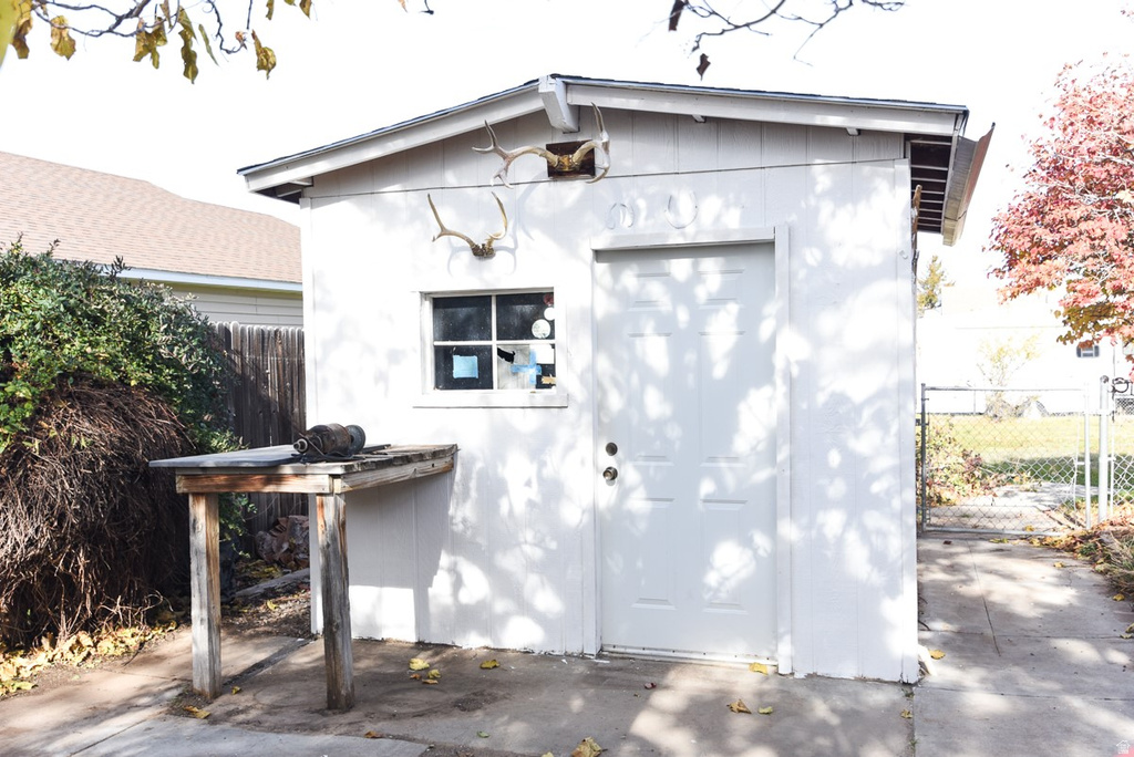 583 N BROADWAY ST Tooele, UT 84074