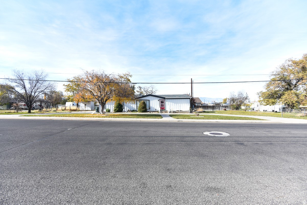 583 N BROADWAY ST Tooele, UT 84074