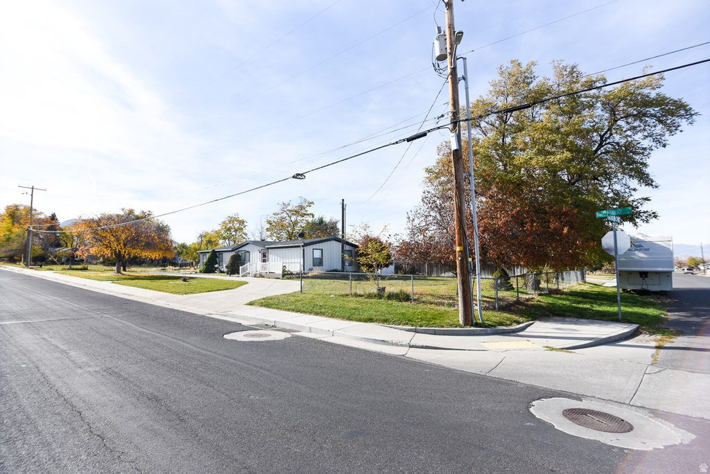 583 N BROADWAY ST Tooele, UT 84074