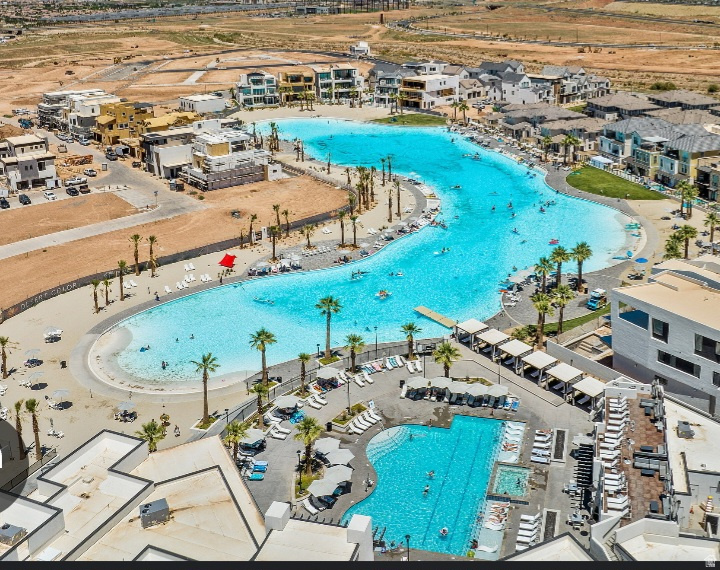 663 W GREEN MOUNTAIN DR St George, UT 84790