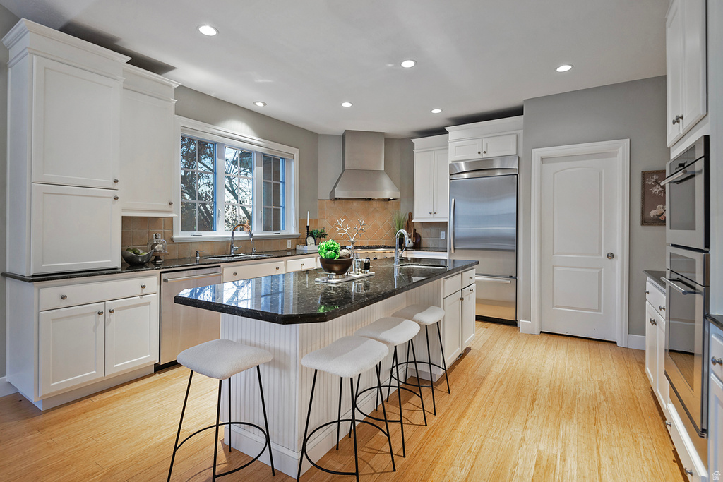 302 SUMMERMEADOW CIR Bountiful, UT 84010