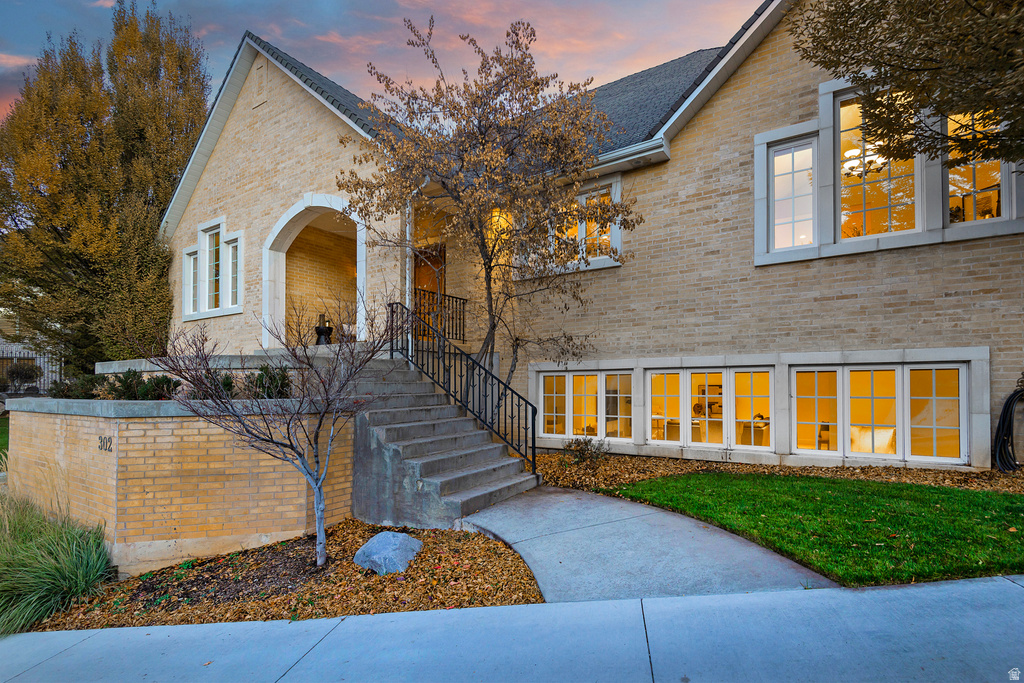 302 SUMMERMEADOW CIR Bountiful, UT 84010