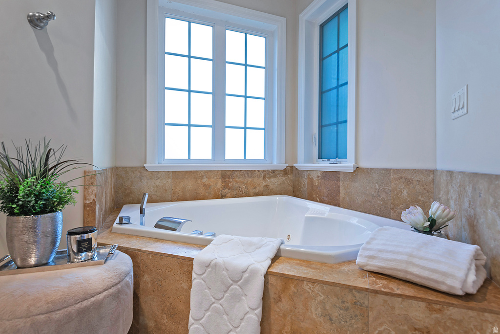 302 SUMMERMEADOW CIR Bountiful, UT 84010