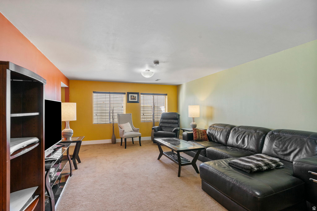 6150 W NELLIES ST West Jordan, UT 84081