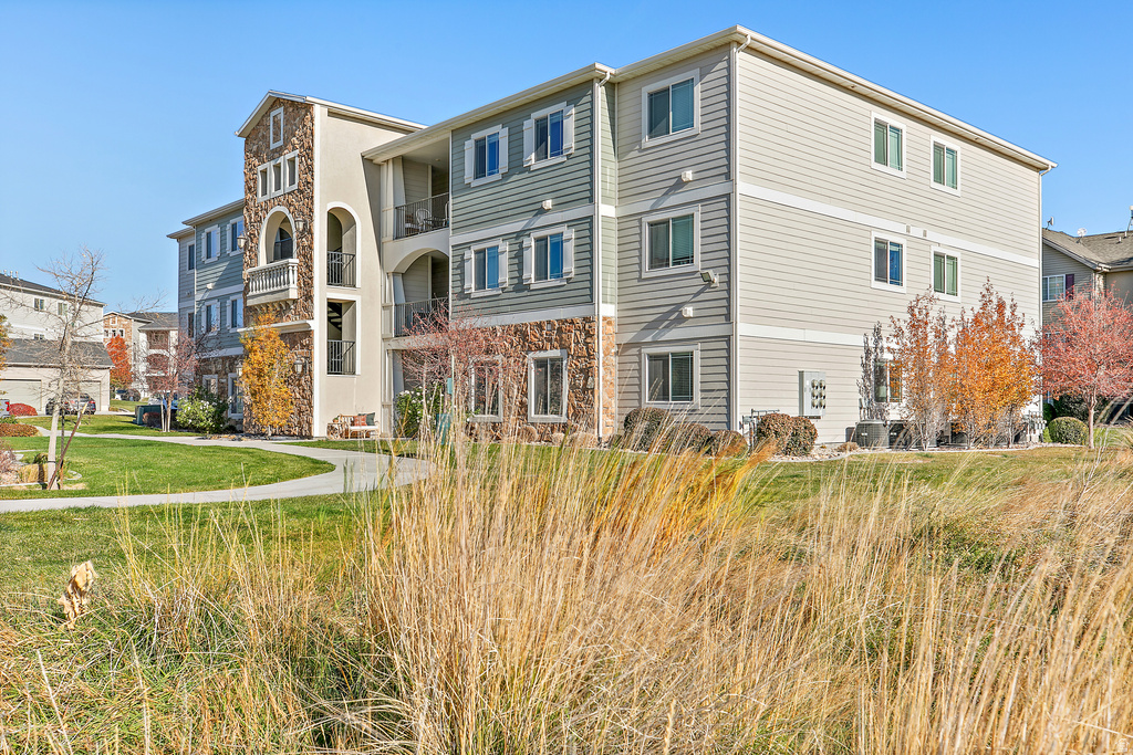 169 W RIDGE RD Saratoga Springs, UT 84045