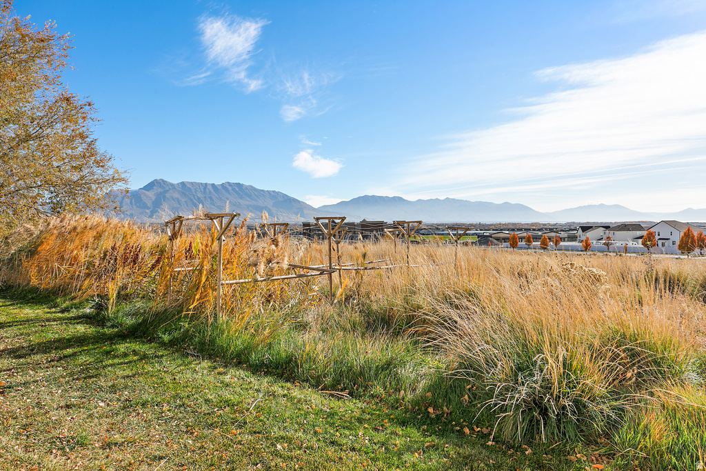 169 W RIDGE RD Saratoga Springs, UT 84045