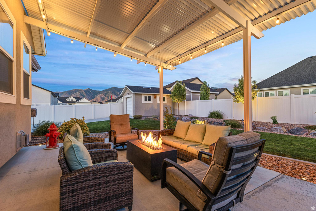 889 W SAGEWOOD DR Stansbury Park, UT 84074