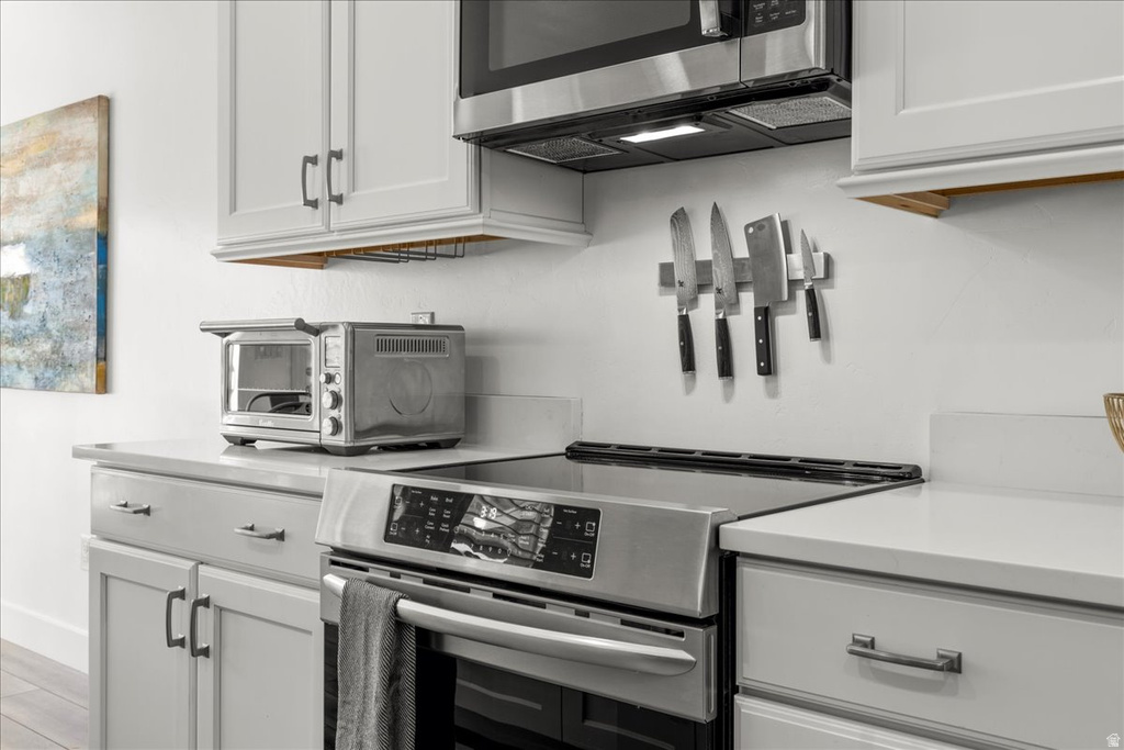 889 W SAGEWOOD DR Stansbury Park, UT 84074