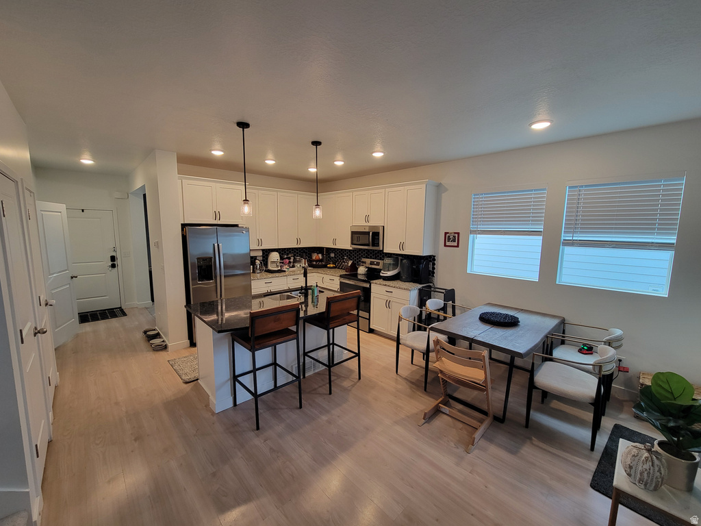 1592 W ANDOVER RD South Jordan, UT 84095