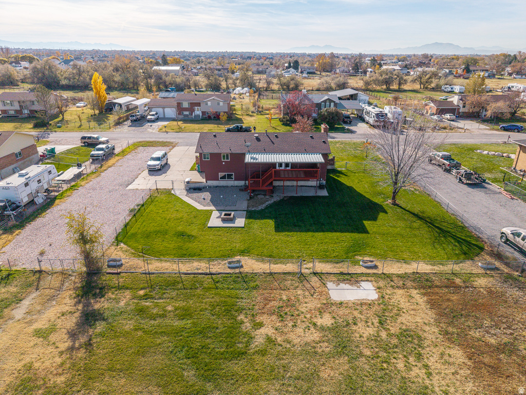 4556 W 4950 S Hooper, UT 84315