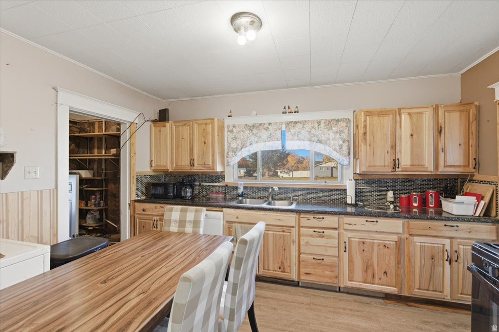 295 N 100 ST Fillmore, UT 84631