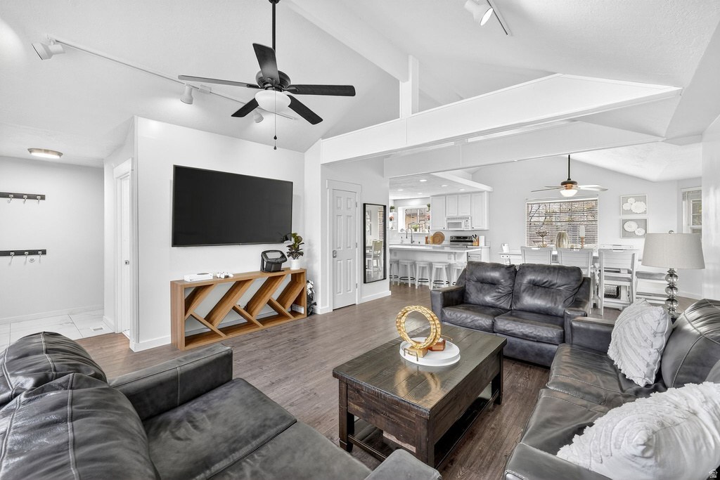 1890 W ROCK HOLLOW RD Bluffdale, UT 84065