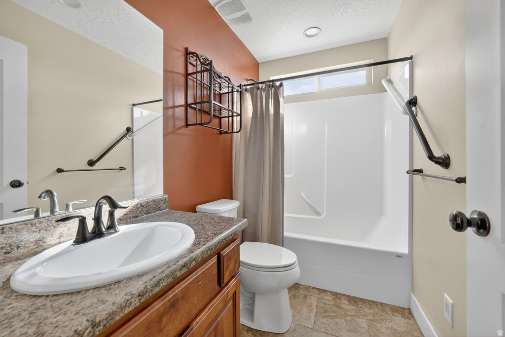 4056 N RUSSELL RD Eagle Mountain, UT 84005