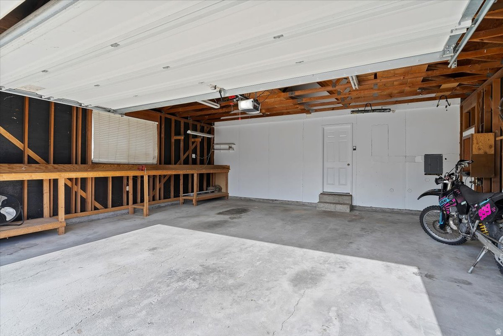 2416 N 4275 W Plain City, UT 84404