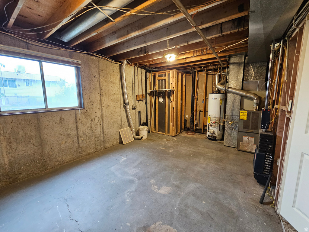 5063 S 2825 W Roy, UT 84067