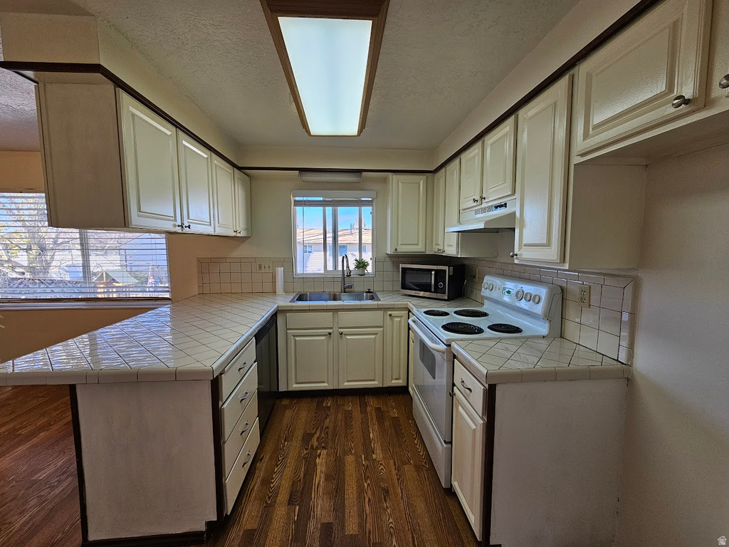 5063 S 2825 W Roy, UT 84067