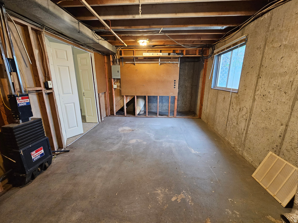 5063 S 2825 W Roy, UT 84067