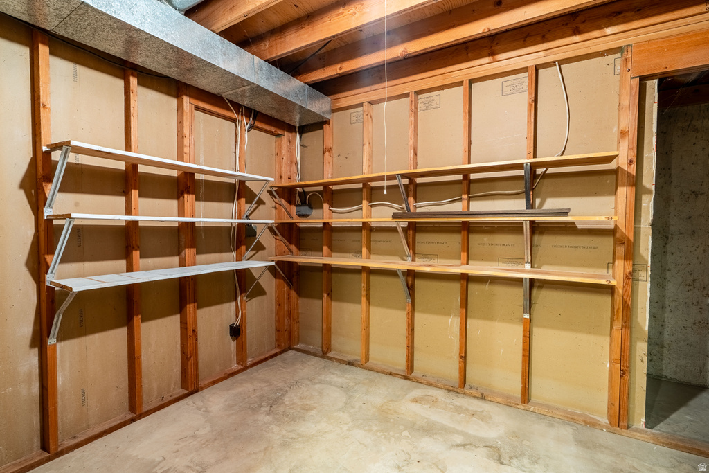 1963 N 1000 E North Logan, UT 84341