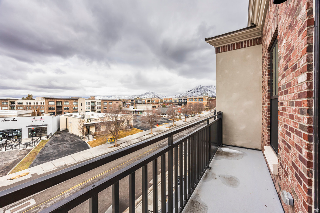 2250 E MURRAY HOLLADAY RD #305 Holladay, UT 84117