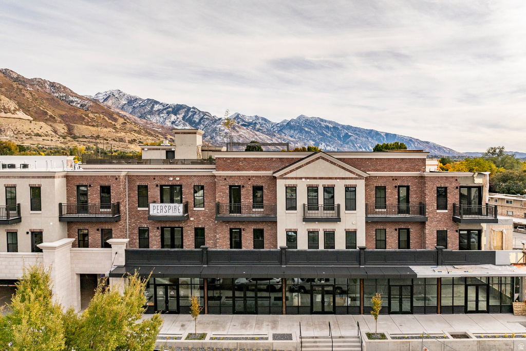 2250 E MURRAY HOLLADAY RD #305 Holladay, UT 84117