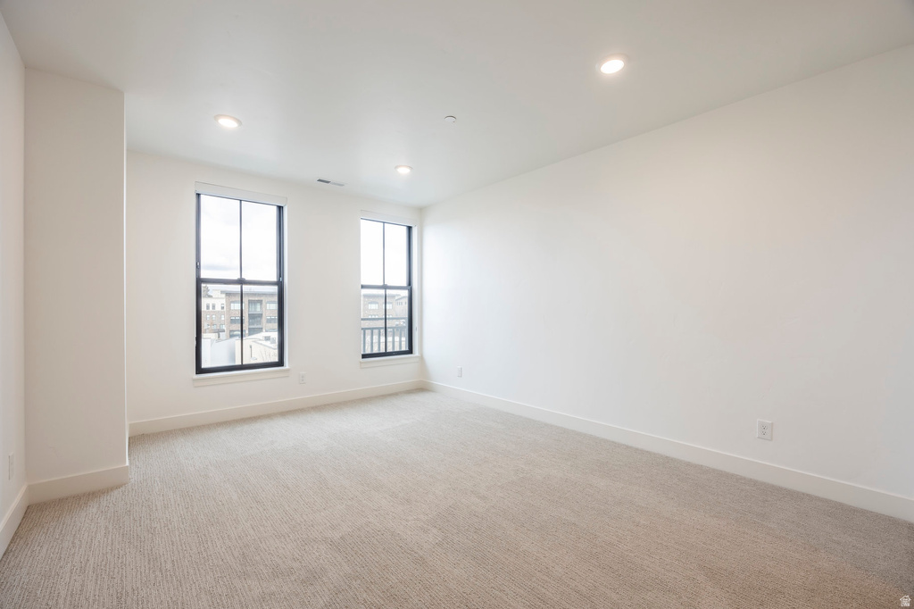 2250 E MURRAY HOLLADAY RD #305 Holladay, UT 84117