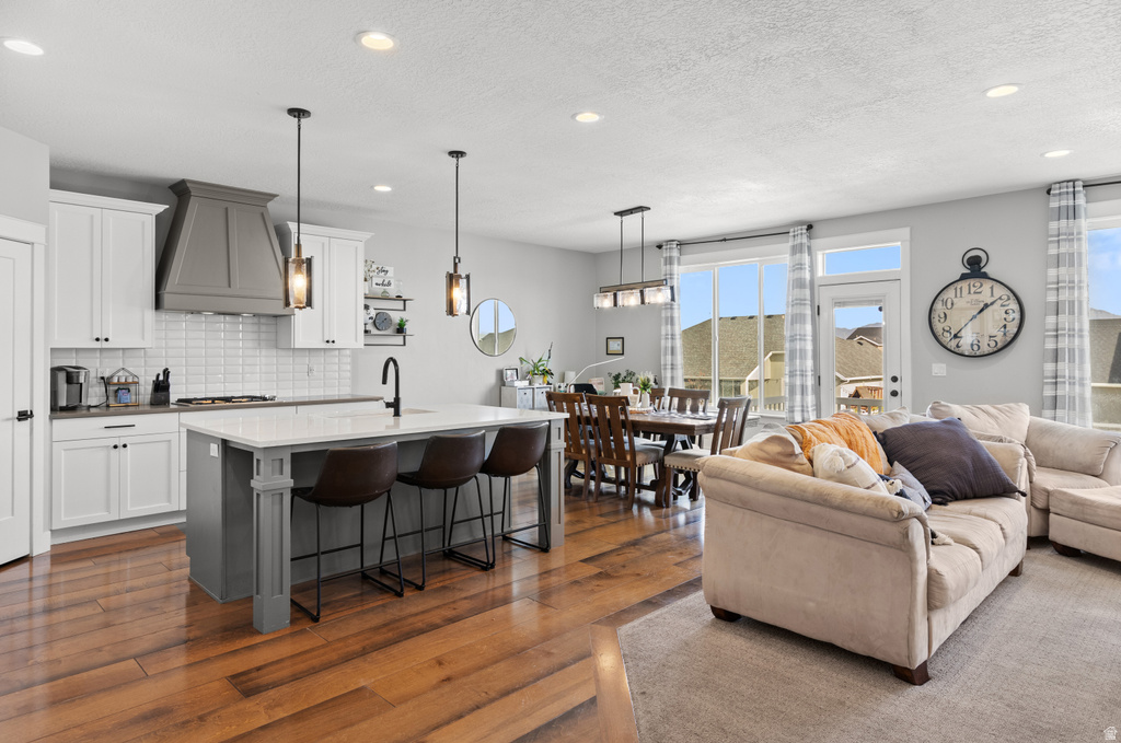 7493 S LACE WOOD DR West Jordan, UT 84084