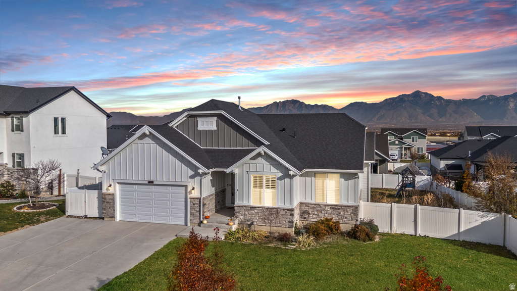7493 S LACE WOOD DR West Jordan, UT 84084