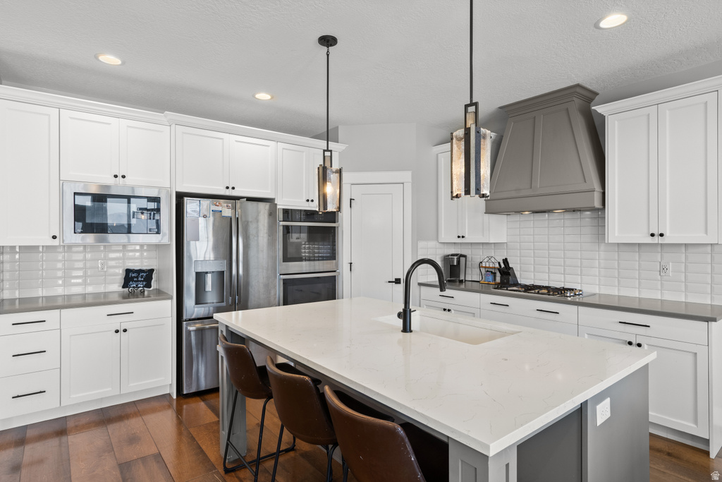 7493 S LACE WOOD DR West Jordan, UT 84084