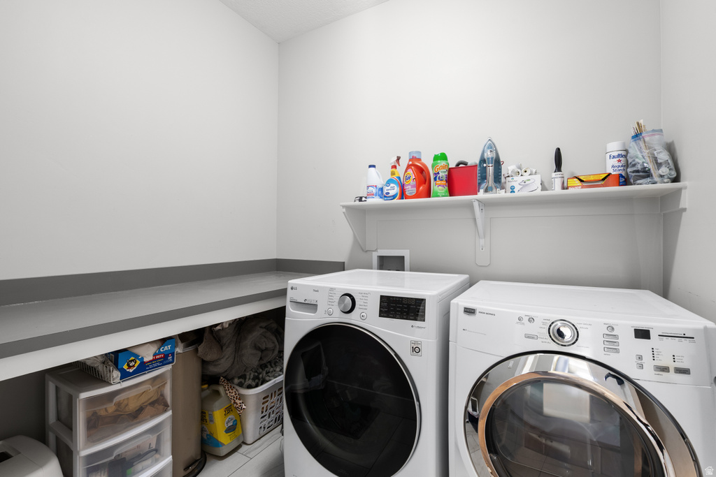 7493 S LACE WOOD DR West Jordan, UT 84084