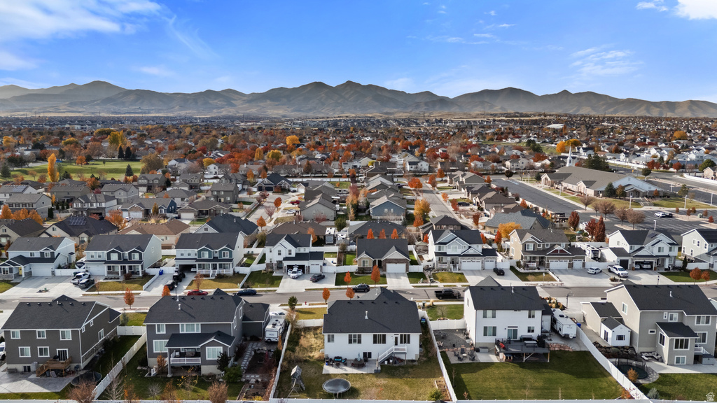 7493 S LACE WOOD DR West Jordan, UT 84084