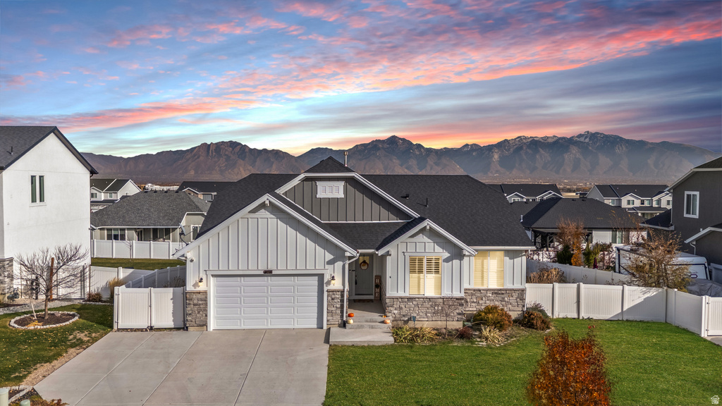 7493 S LACE WOOD DR West Jordan, UT 84084