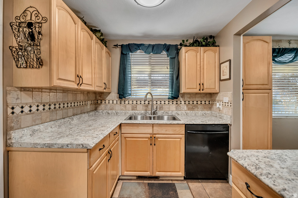 4261 S MACKAY ST Taylorsville, UT 84123