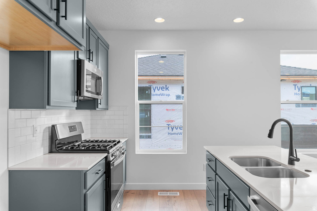 600 N CORNSTALK LN Lindon, UT 84042