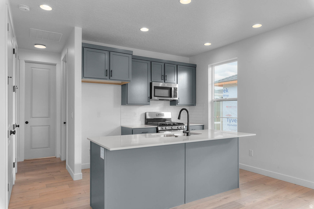 600 N CORNSTALK LN Lindon, UT 84042