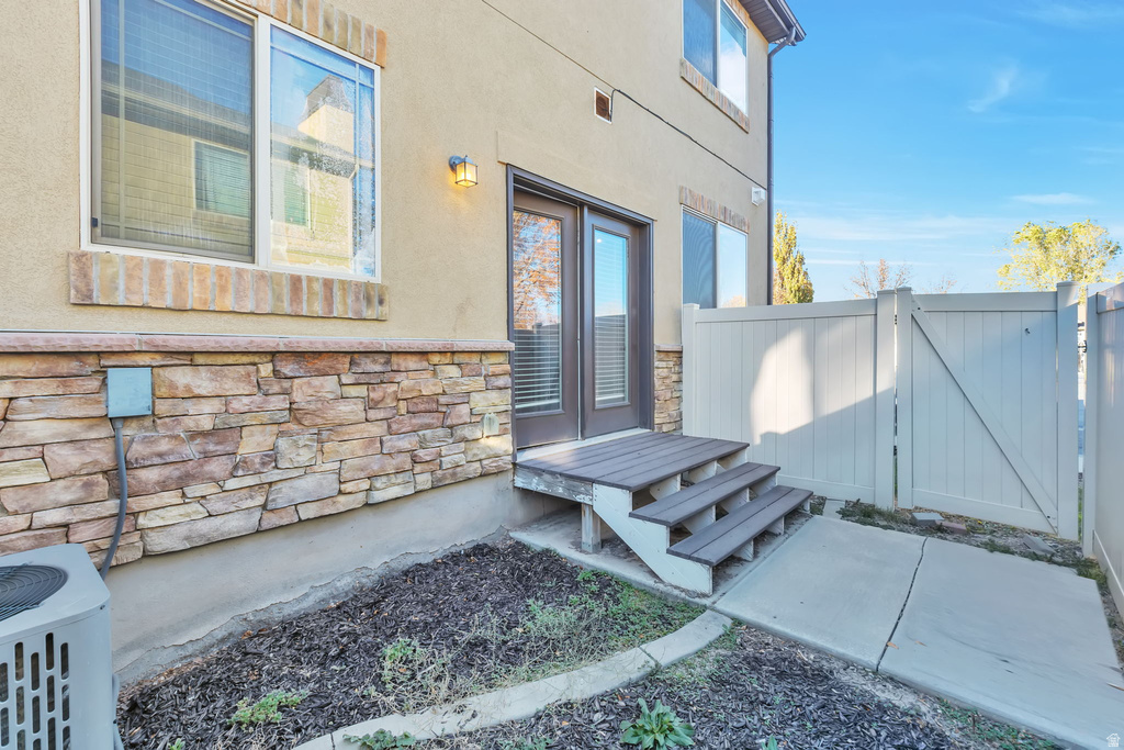 12501 S FALLS CREEK RD Riverton, UT 84065