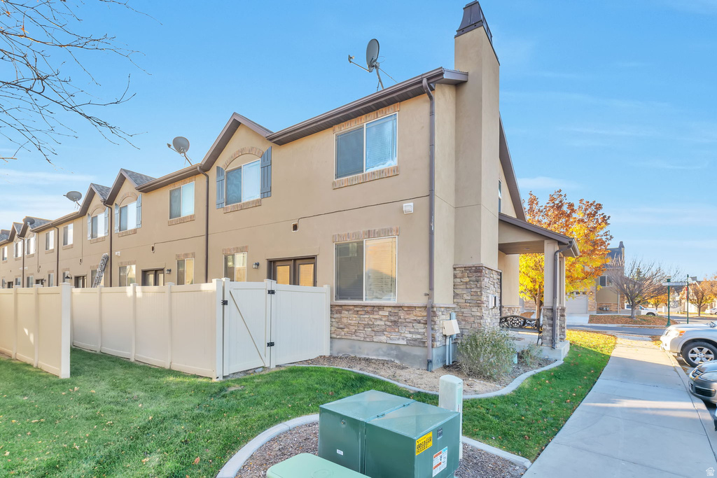 12501 S FALLS CREEK RD Riverton, UT 84065