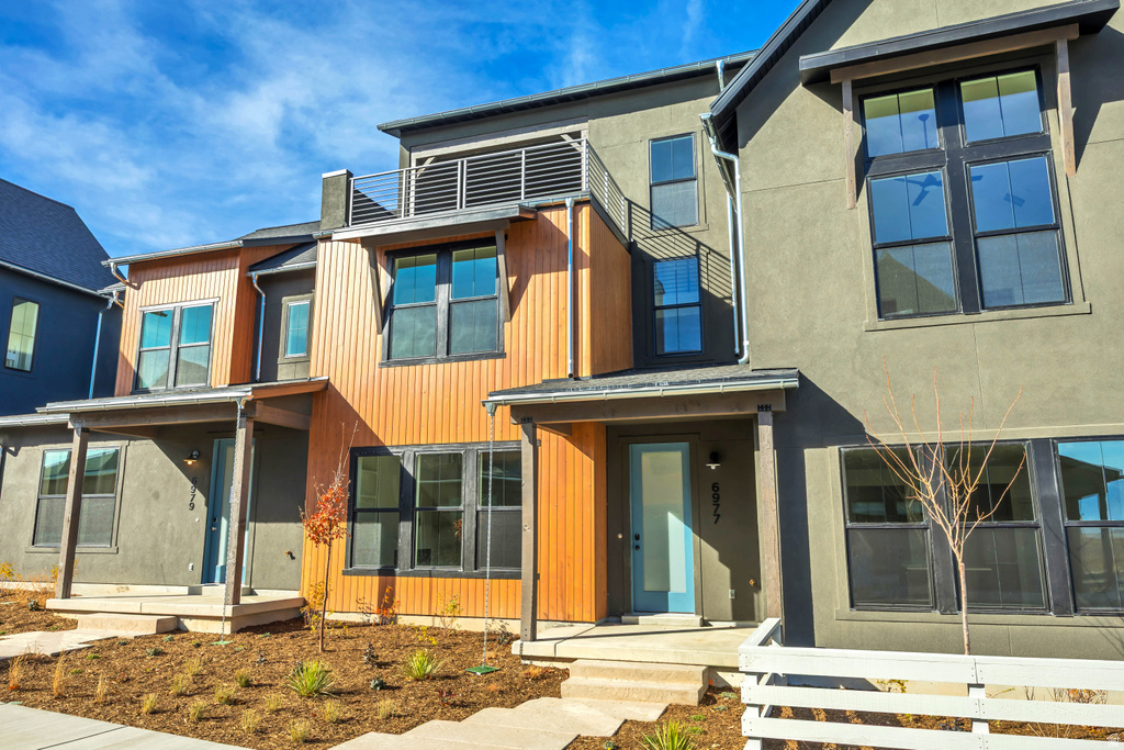 6977 W HIDDEN WAY #147 West Jordan, UT 84081