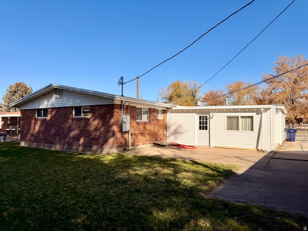 482 VICKIE LN Clearfield, UT 84015