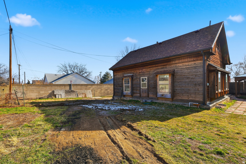 171 E 400 N Lehi, UT 84043