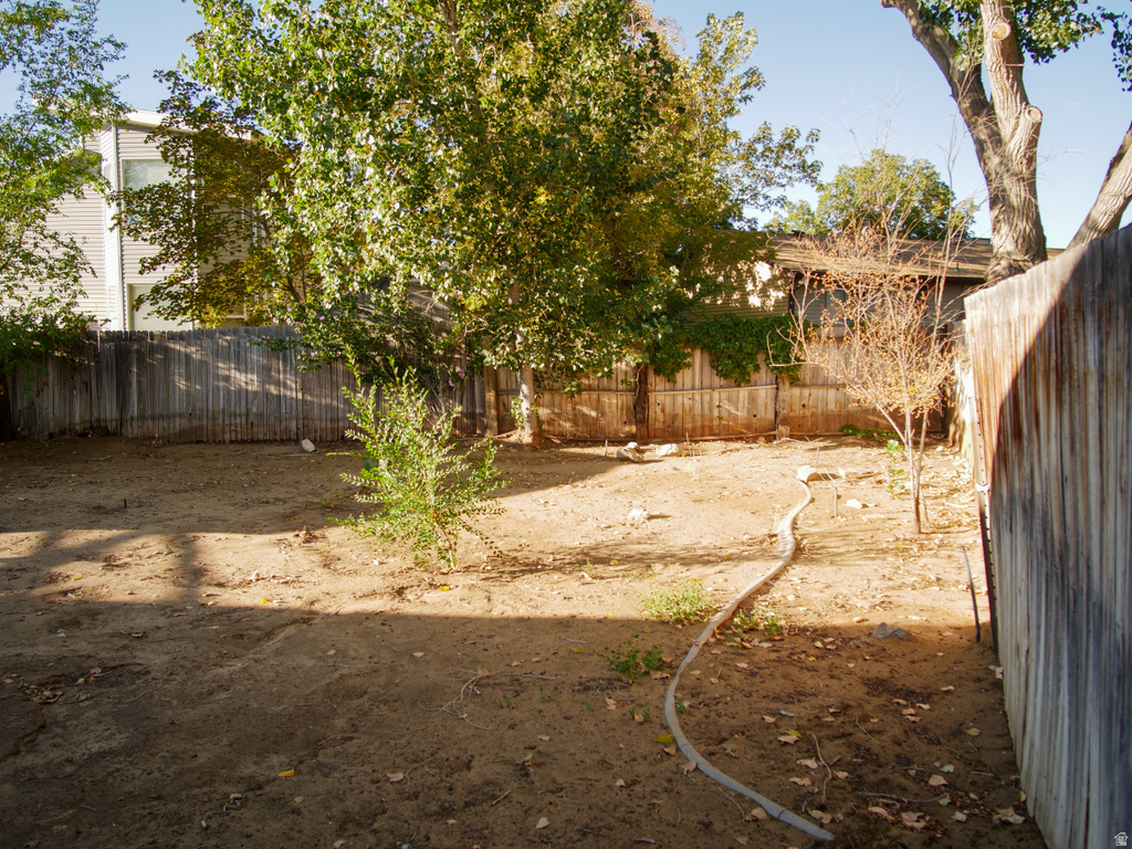 951 E SOUTH FORK CIR Sandy, UT 84094