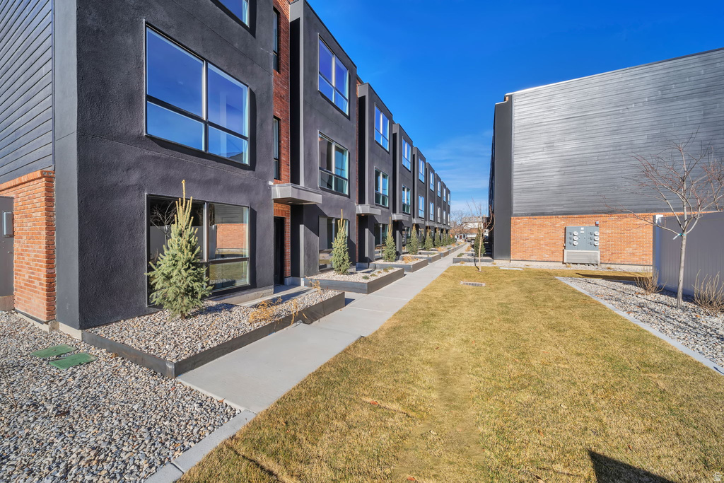 868 E ROWLEY DR #102 Millcreek, UT 84124