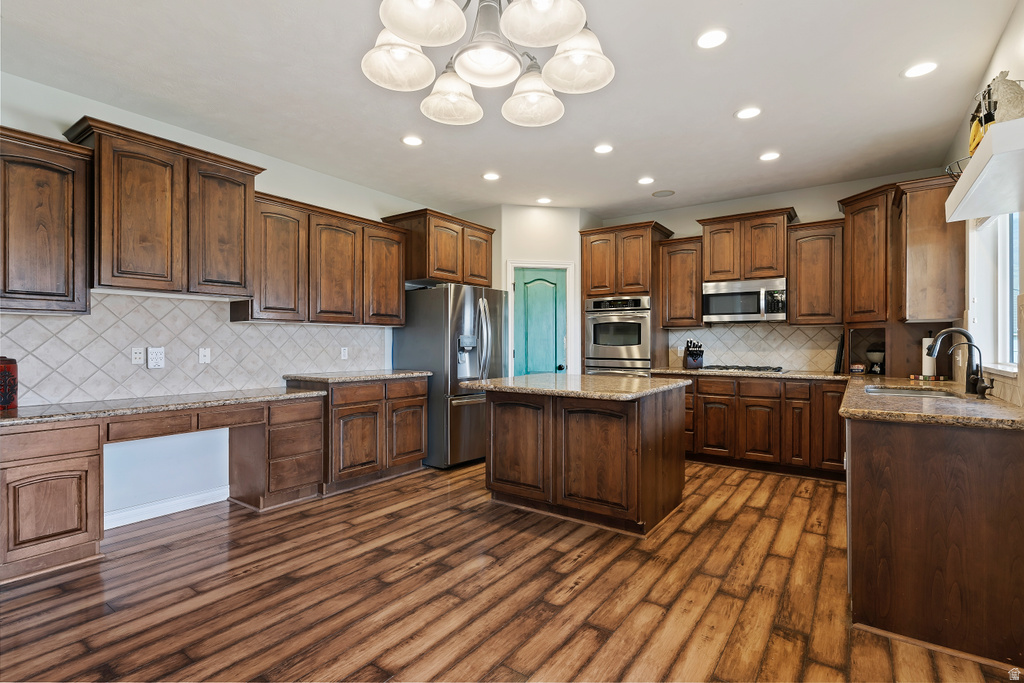 234 N DEXTER CIR Farmington, UT 84025