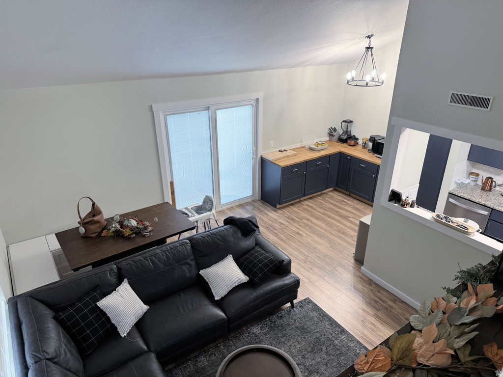 42 MILLPOND Stansbury Park, UT 84074