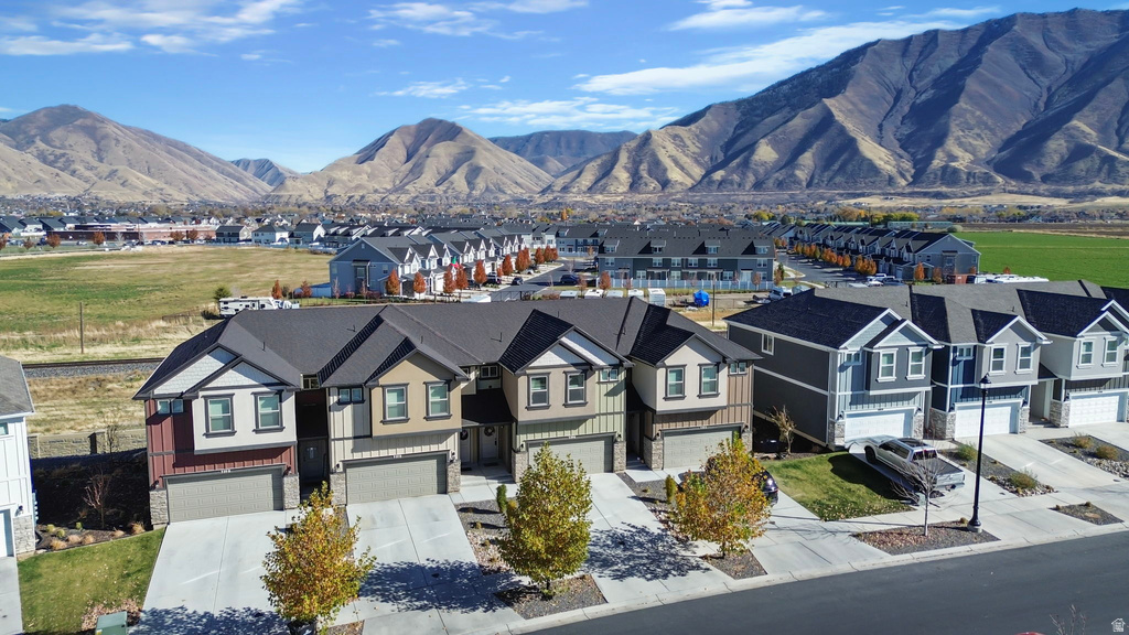 812 N OLD FORT DR Spanish Fork, UT 84660